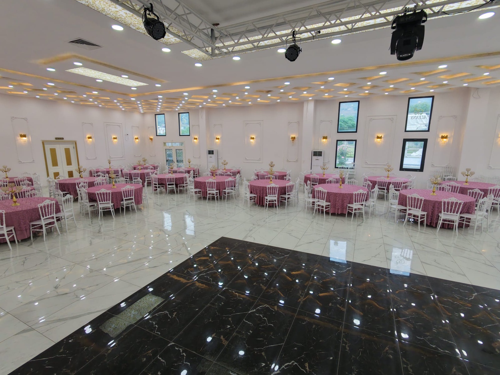Alyans Garden salonun farklı açıdan görünümü